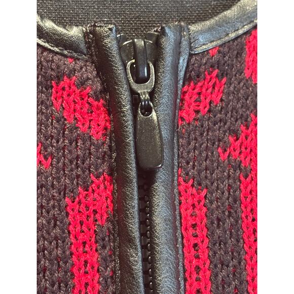 Chico's Red Black Geo Zip Front Cardigan Sweater, Chico's Sz 0 (4-6) - Picture 3 of 3